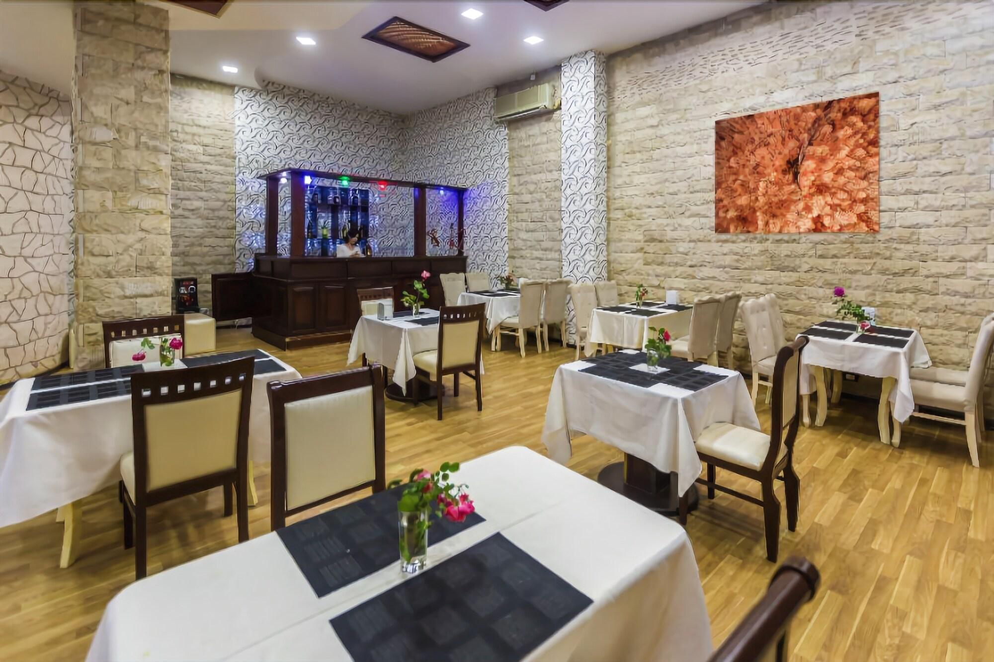 Vania Hotel Баку Экстерьер фото