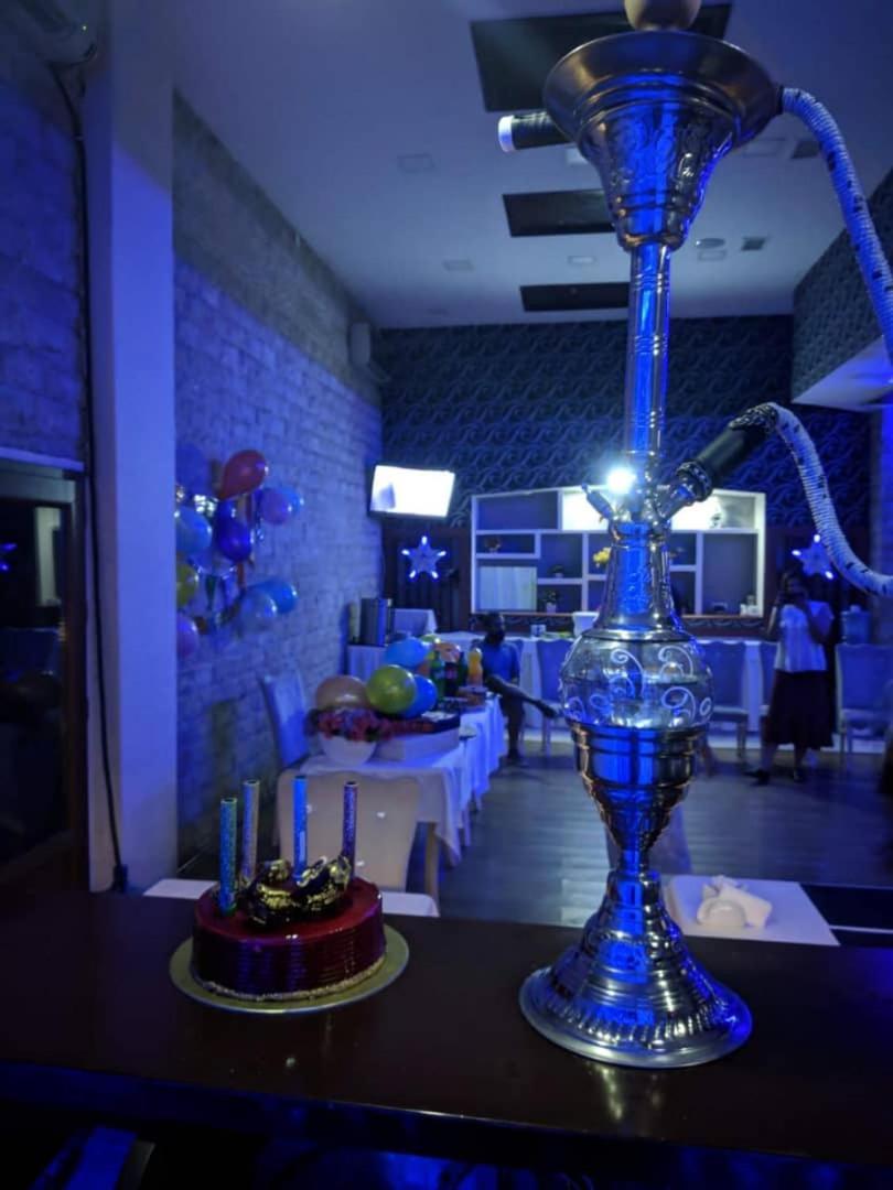Vania Hotel Баку Экстерьер фото